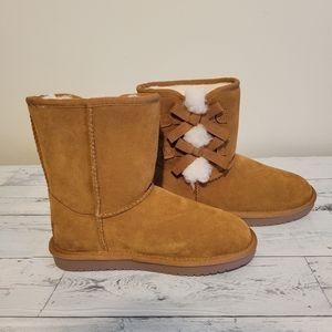 NWT KOOLABURRA BY UGG BOOTS K VICTORIA SHORT TAN COLOR BOW ACCENTS WARM